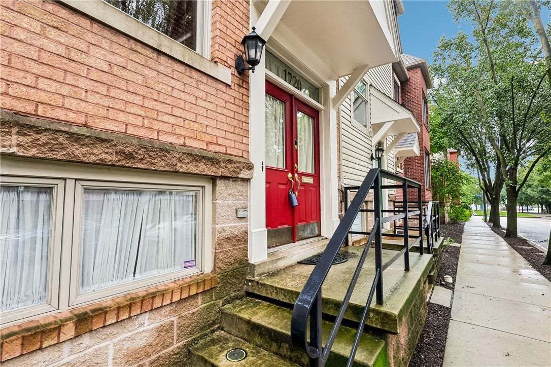 1720 Merriman Court, Pittsburgh, PA 15203 1720 Merriman Court, Pittsburgh, PA 15203