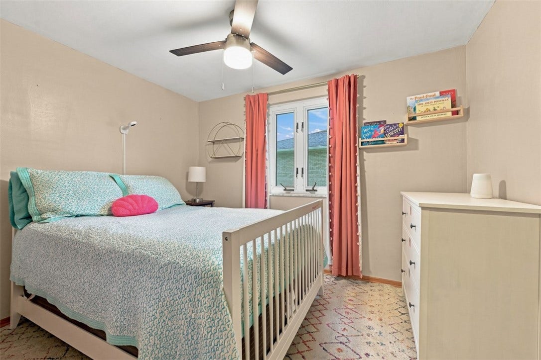 1011 Maryland Ave, Jeannette, PA 15644