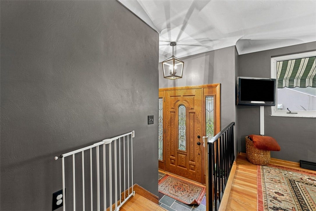 1011 Maryland Ave, Jeannette, PA 15644