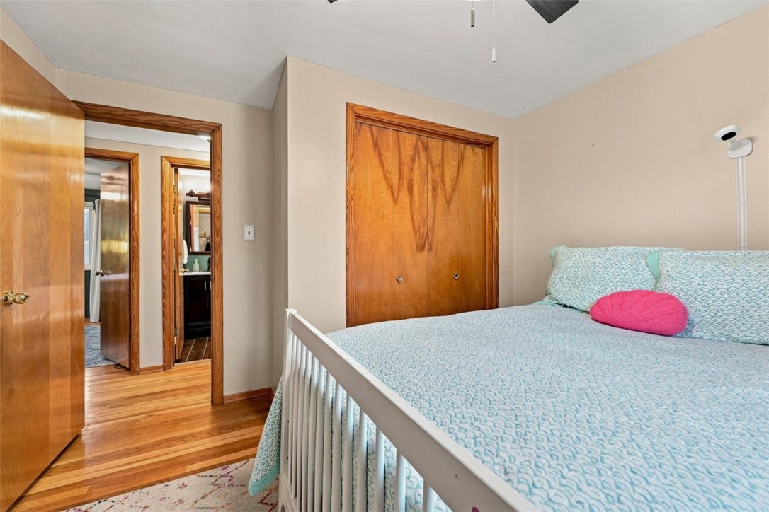 1011 Maryland Ave, Jeannette, PA 15644