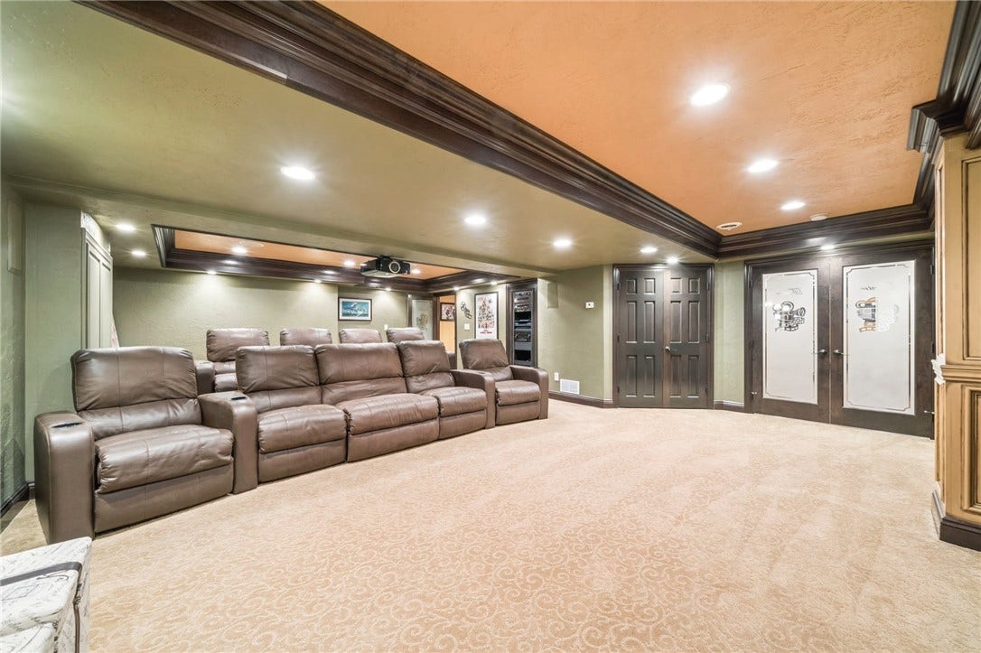 12288 Carmichael Circle, North Huntingdon, PA 15642