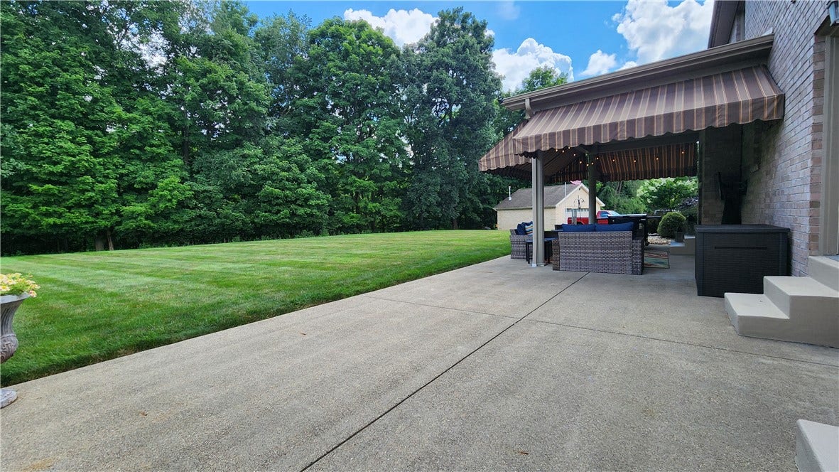 12288 Carmichael Circle, North Huntingdon, PA 15642