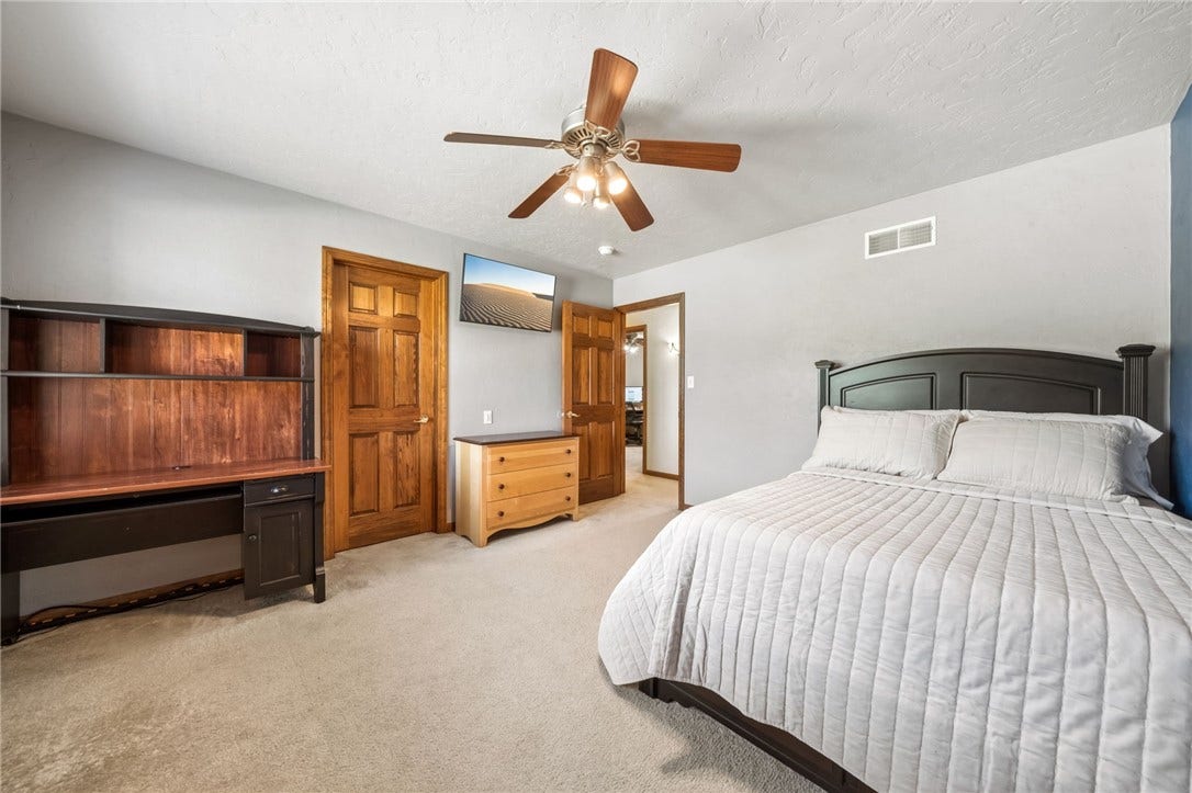 12288 Carmichael Circle, North Huntingdon, PA 15642