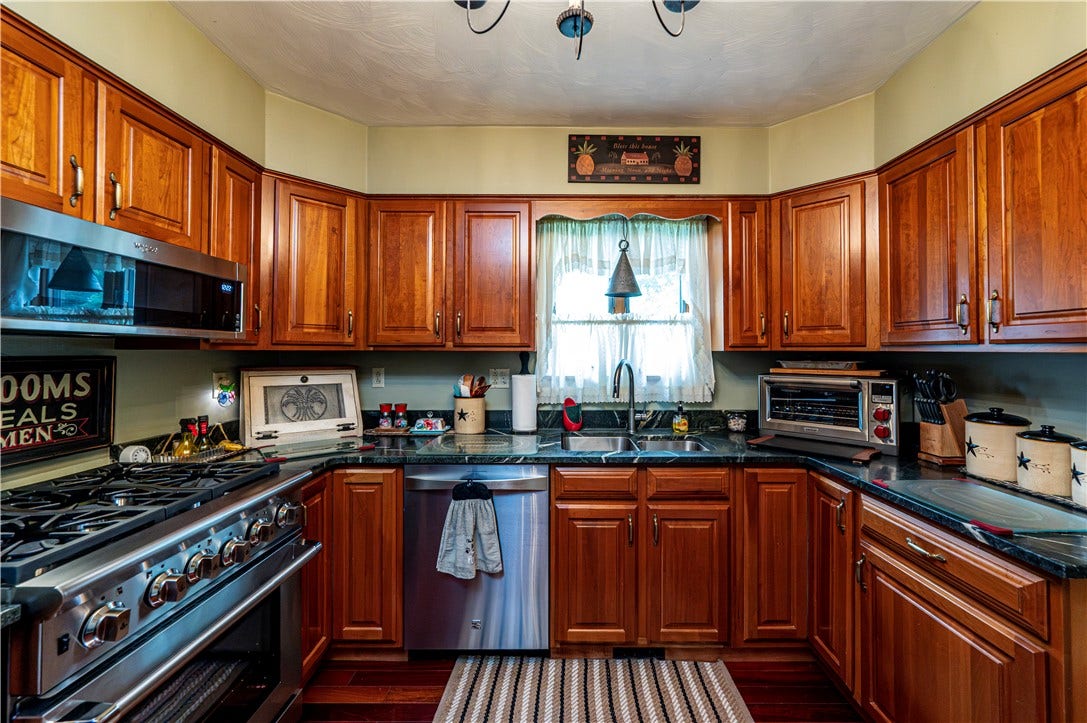 265 Iowa St, Greensburg, PA 15601