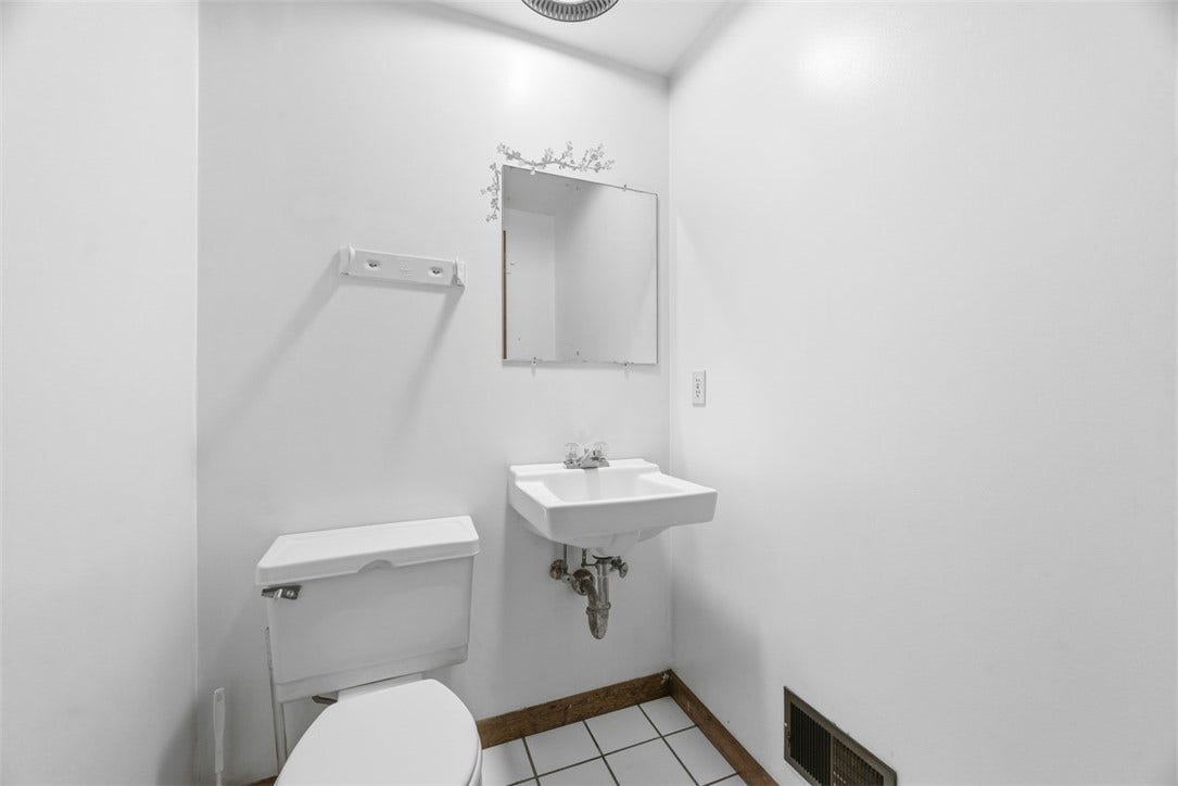 775 W Chestnut St, Washington, PA 15301