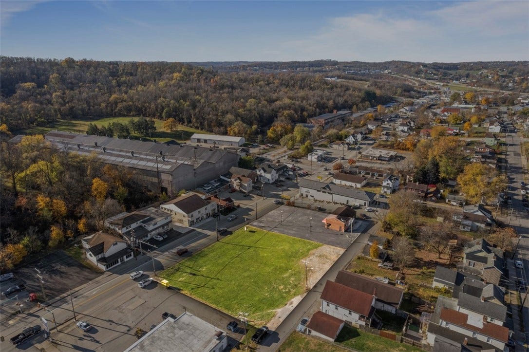 775 W Chestnut St, Washington, PA 15301