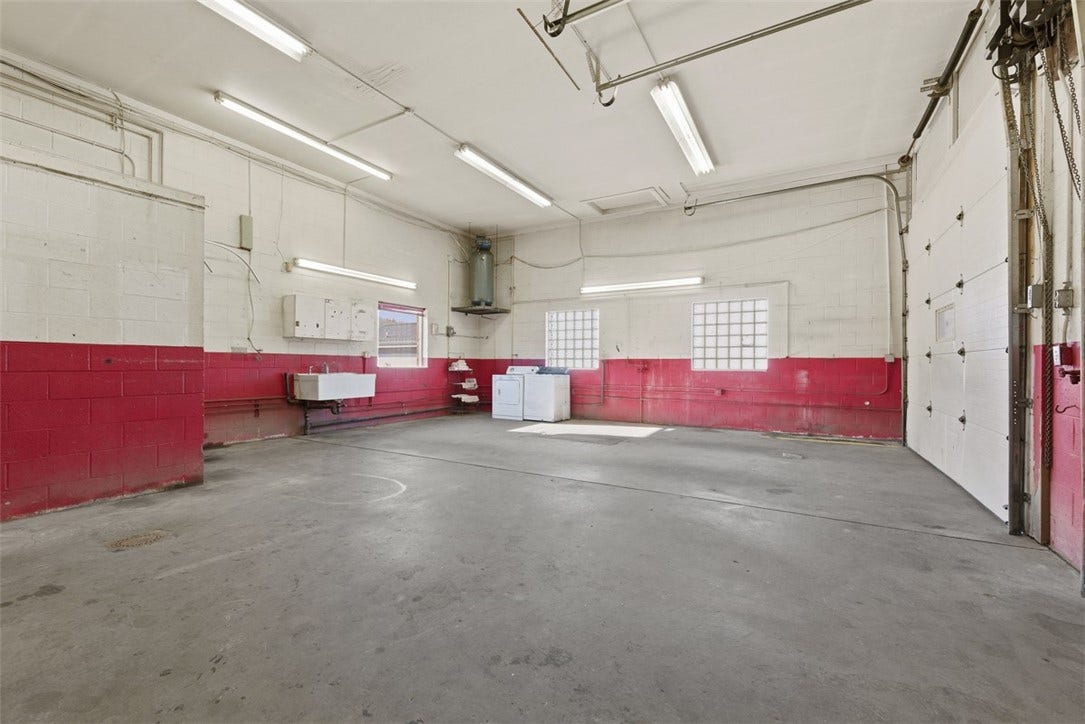 775 W Chestnut St, Washington, PA 15301