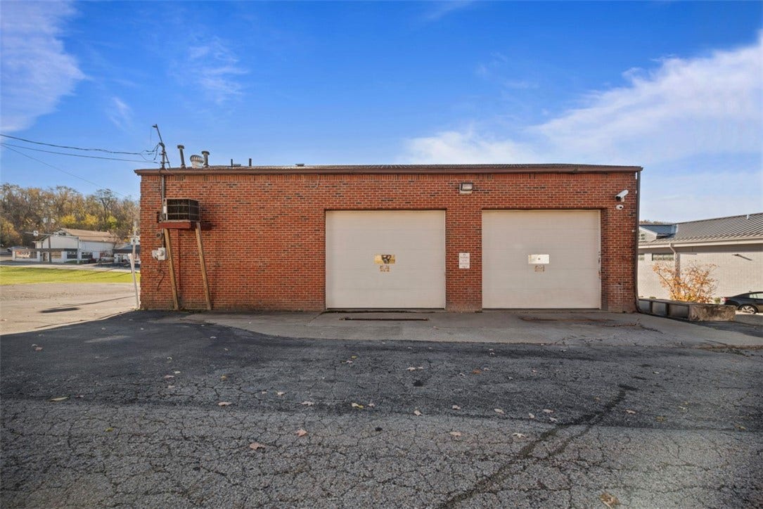 775 W Chestnut St, Washington, PA 15301