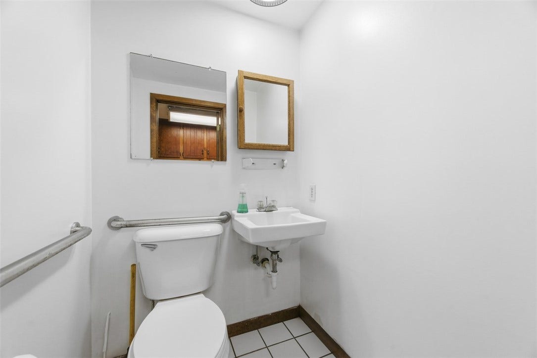 775 W Chestnut St, Washington, PA 15301