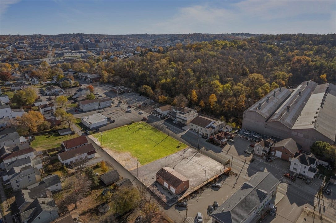 775 W Chestnut St, Washington, PA 15301