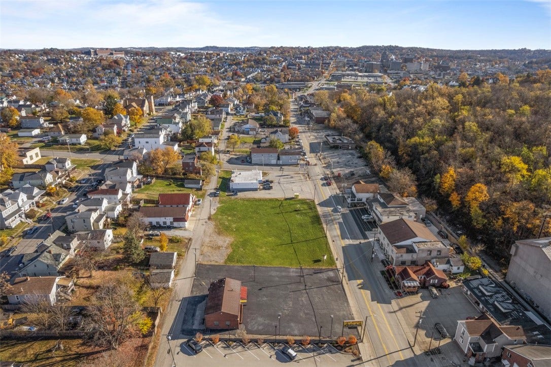 775 W Chestnut St, Washington, PA 15301
