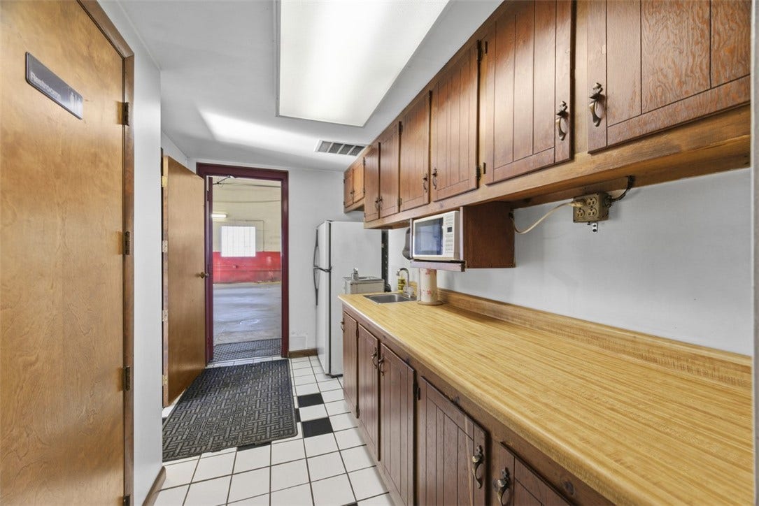 775 W Chestnut St, Washington, PA 15301