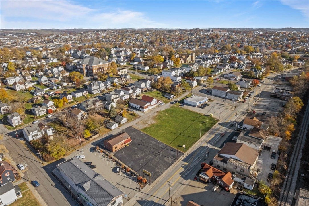 775 W Chestnut St, Washington, PA 15301