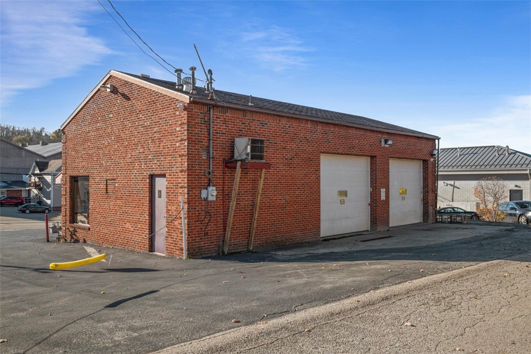 775 W Chestnut St, Washington, PA 15301