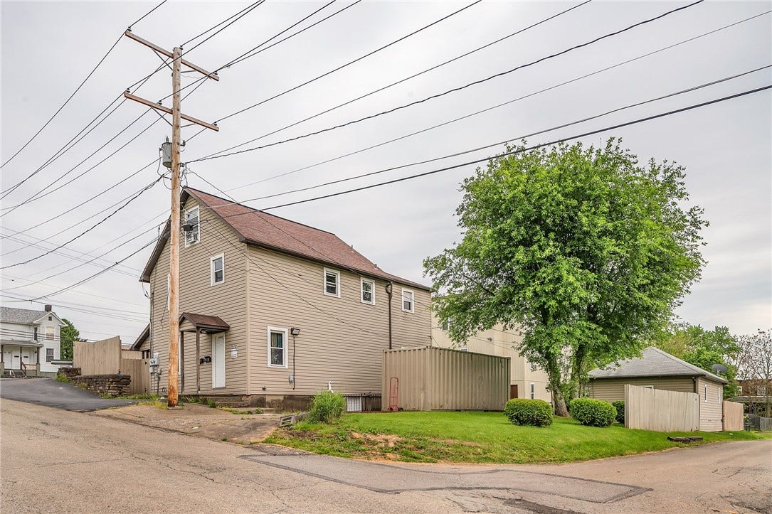 277 N Gallatin Ave, Uniontown, PA 15401