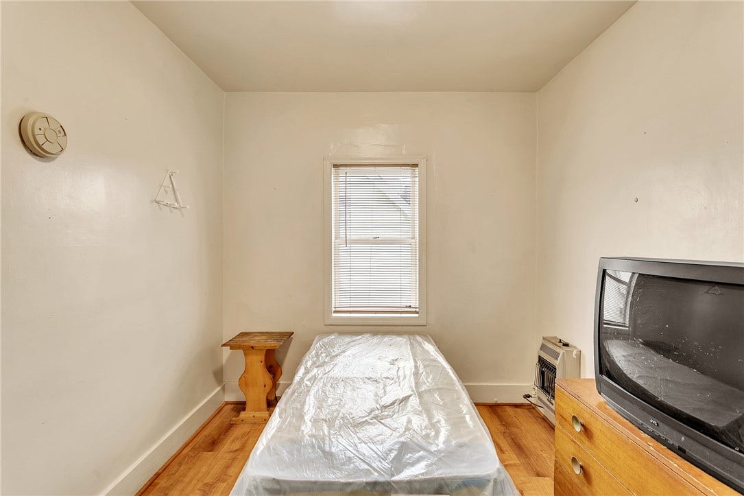 277 N Gallatin Ave, Uniontown, PA 15401