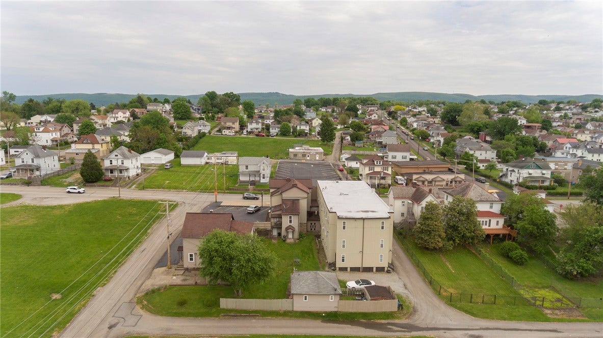277 N Gallatin Ave, Uniontown, PA 15401