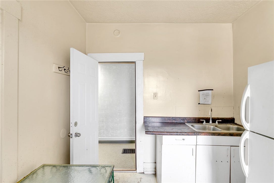 277 N Gallatin Ave, Uniontown, PA 15401