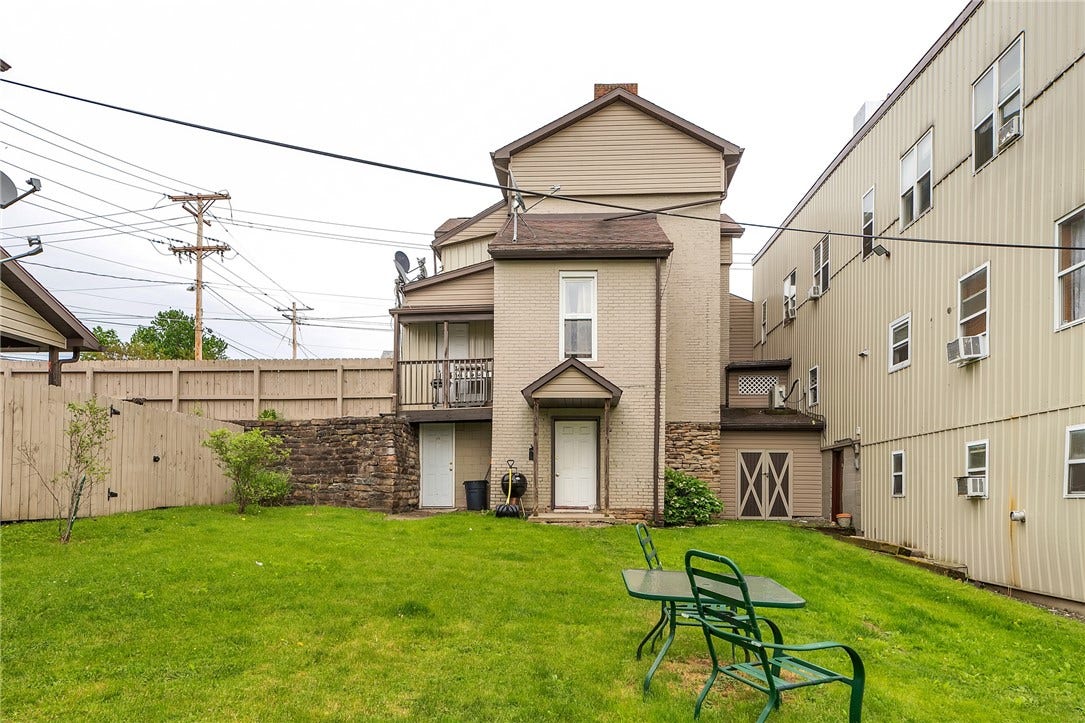 277 N Gallatin Ave, Uniontown, PA 15401