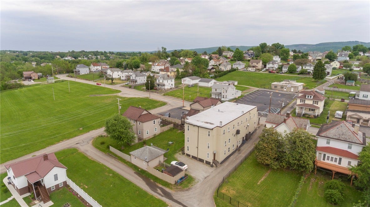 277 N Gallatin Ave, Uniontown, PA 15401