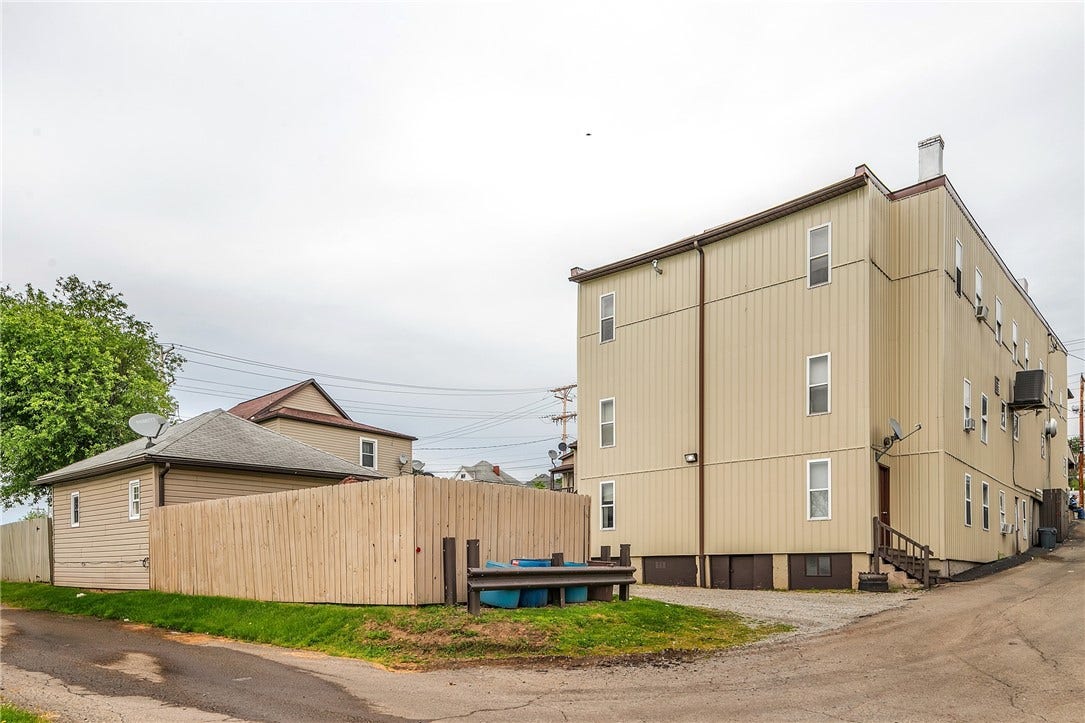 277 N Gallatin Ave, Uniontown, PA 15401