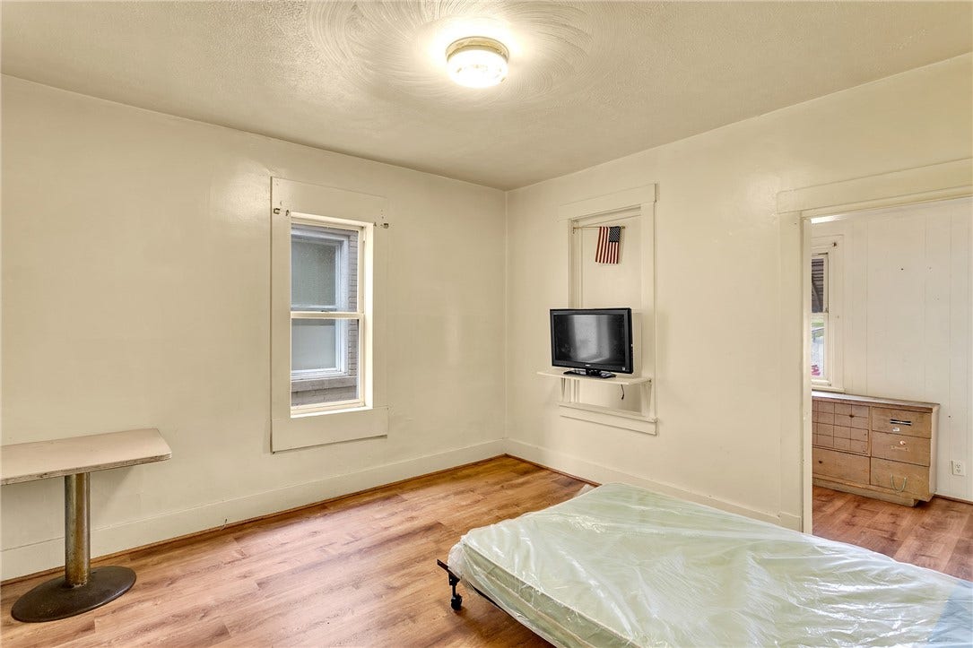 277 N Gallatin Ave, Uniontown, PA 15401