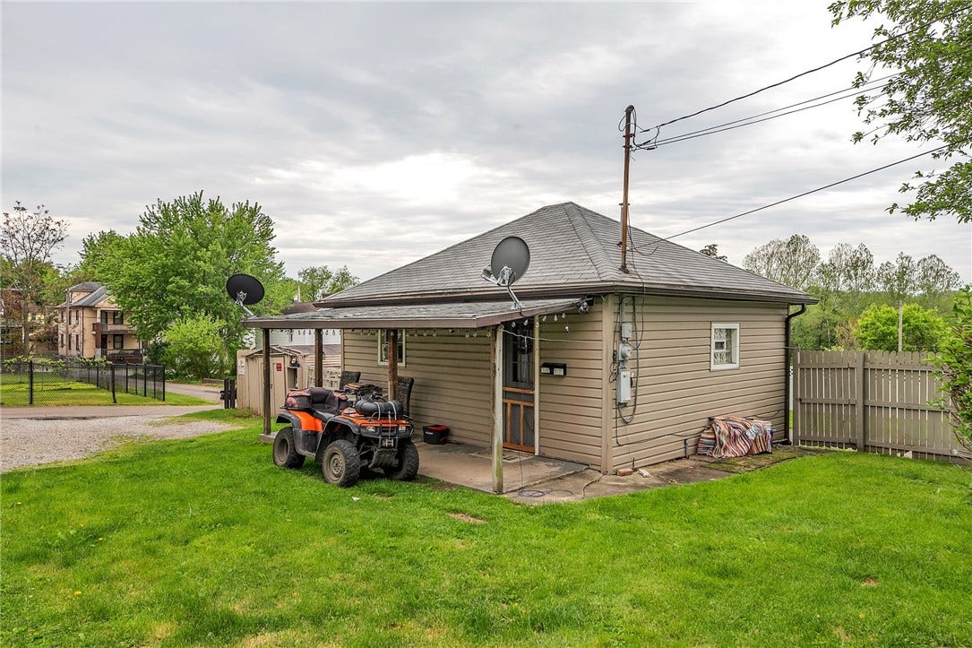277 N Gallatin Ave, Uniontown, PA 15401