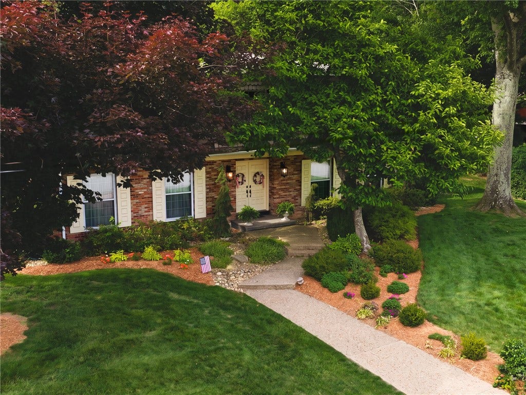 25 Pine Crest Drive, Indiana, PA 15701