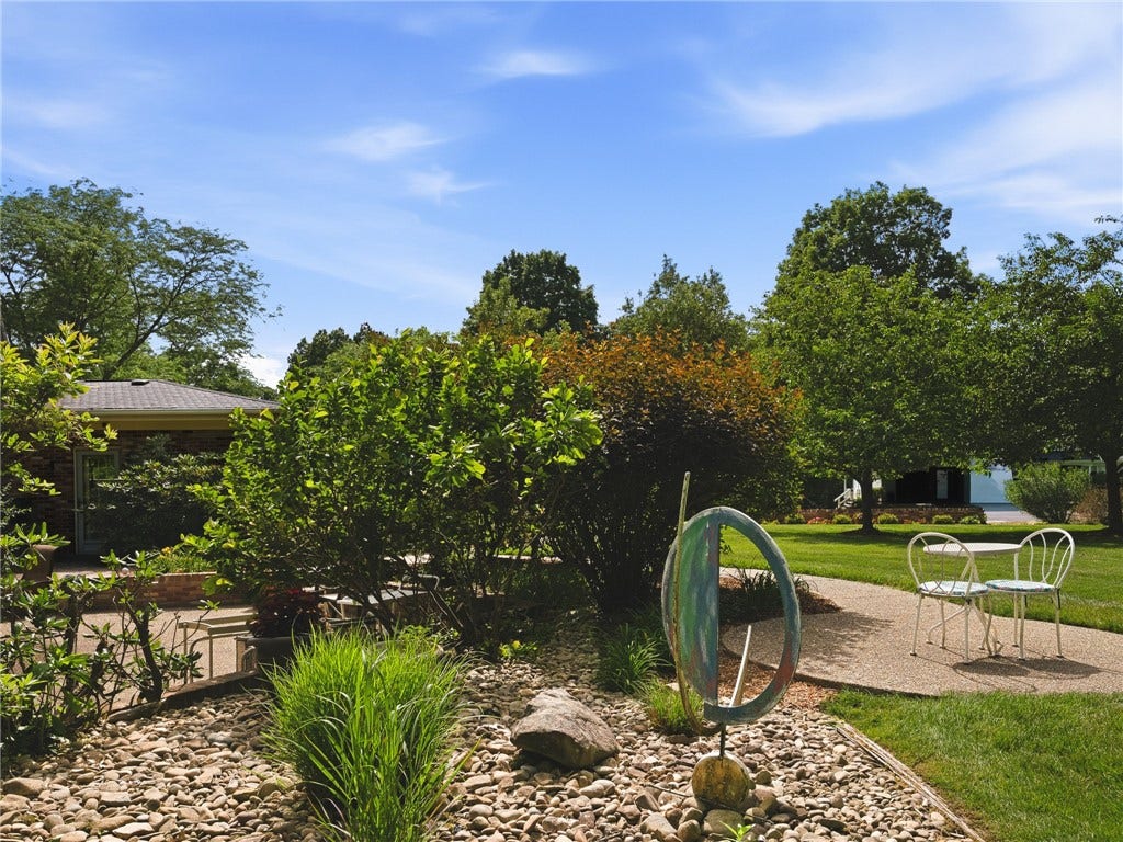 25 Pine Crest Drive, Indiana, PA 15701