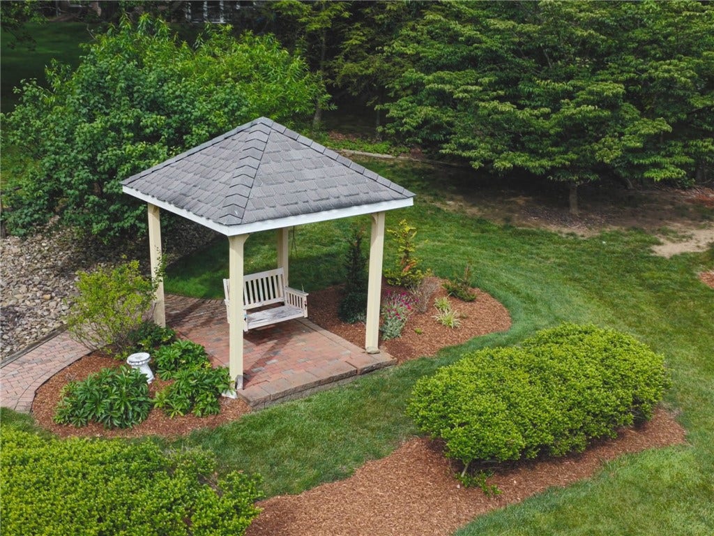 25 Pine Crest Drive, Indiana, PA 15701