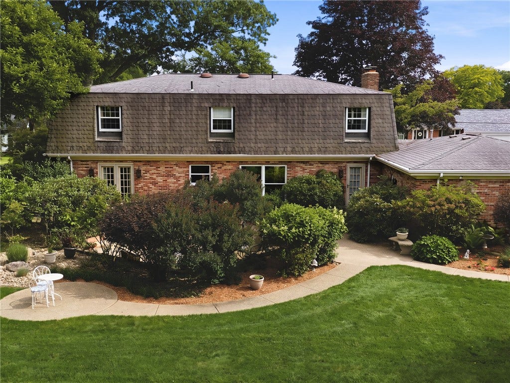 25 Pine Crest Drive, Indiana, PA 15701
