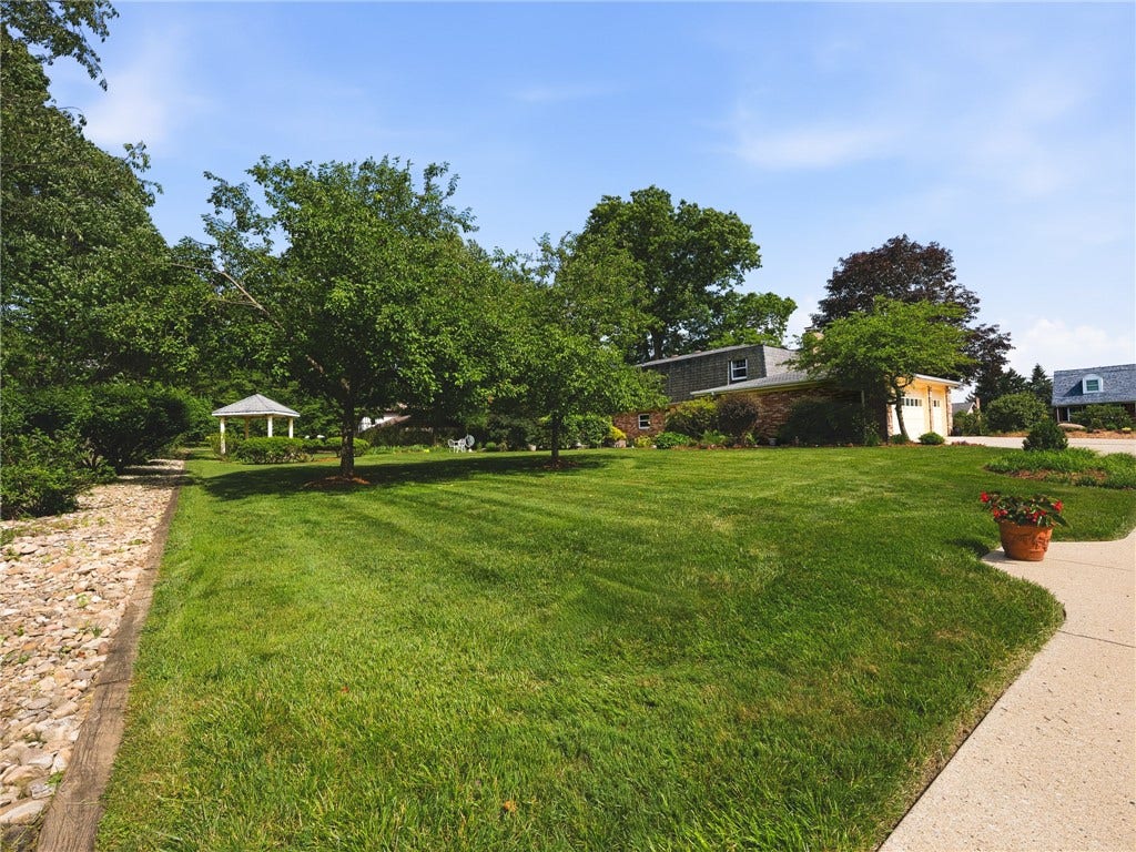 25 Pine Crest Drive, Indiana, PA 15701