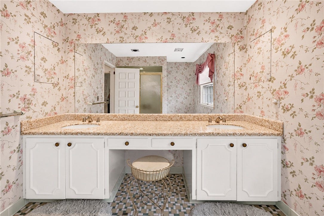 25 Pine Crest Drive, Indiana, PA 15701