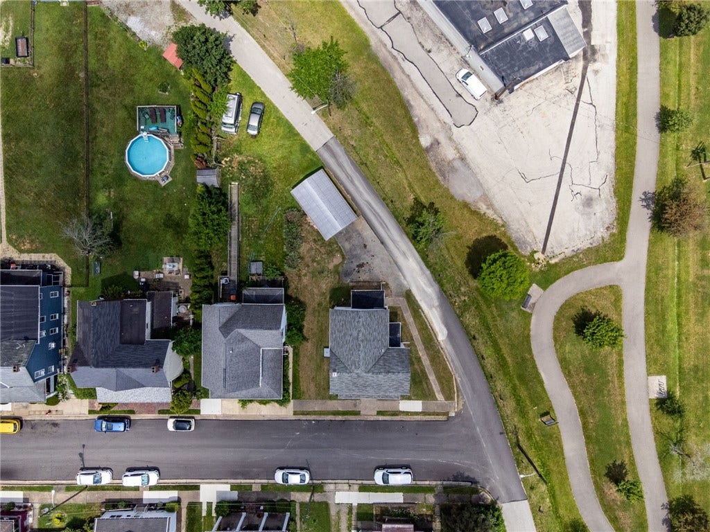 524 Brinker Ave, Latrobe, PA 15650