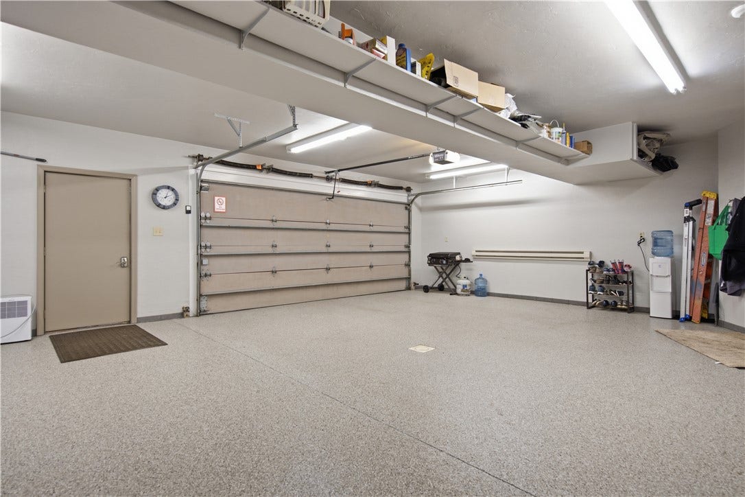 207 Youngstown Ridge Rd, Ligonier, PA 15658