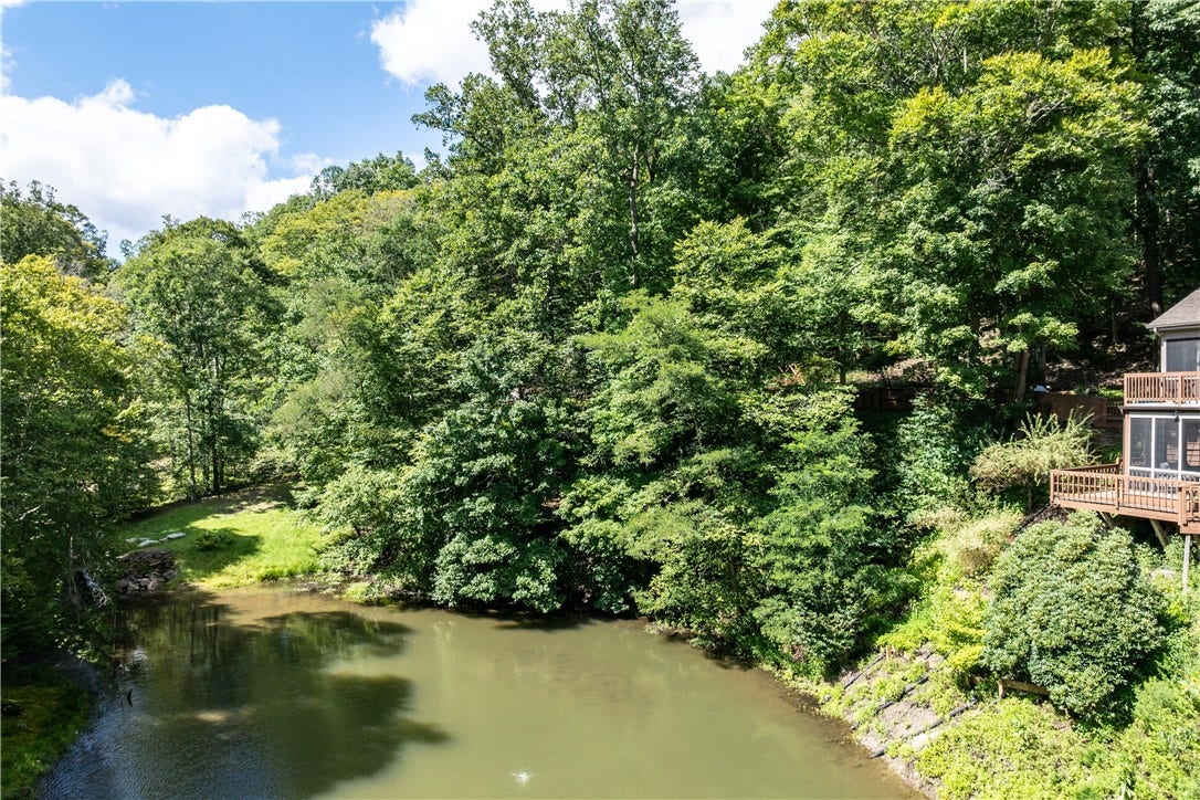 207 Youngstown Ridge Rd, Ligonier, PA 15658
