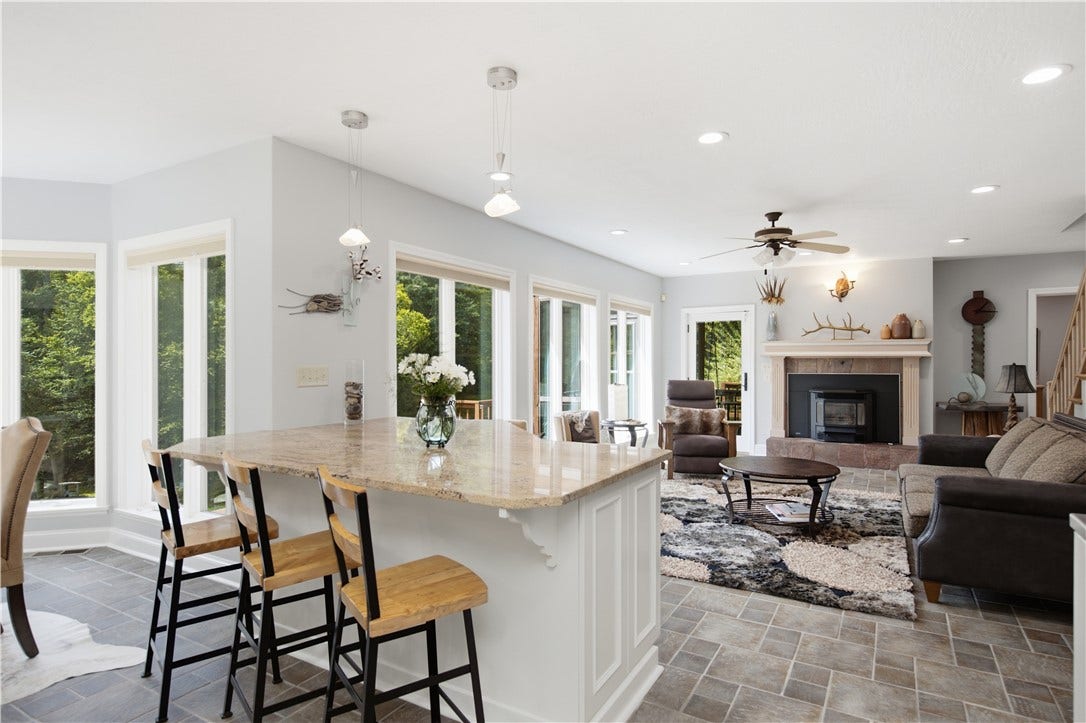 207 Youngstown Ridge Rd, Ligonier, PA 15658