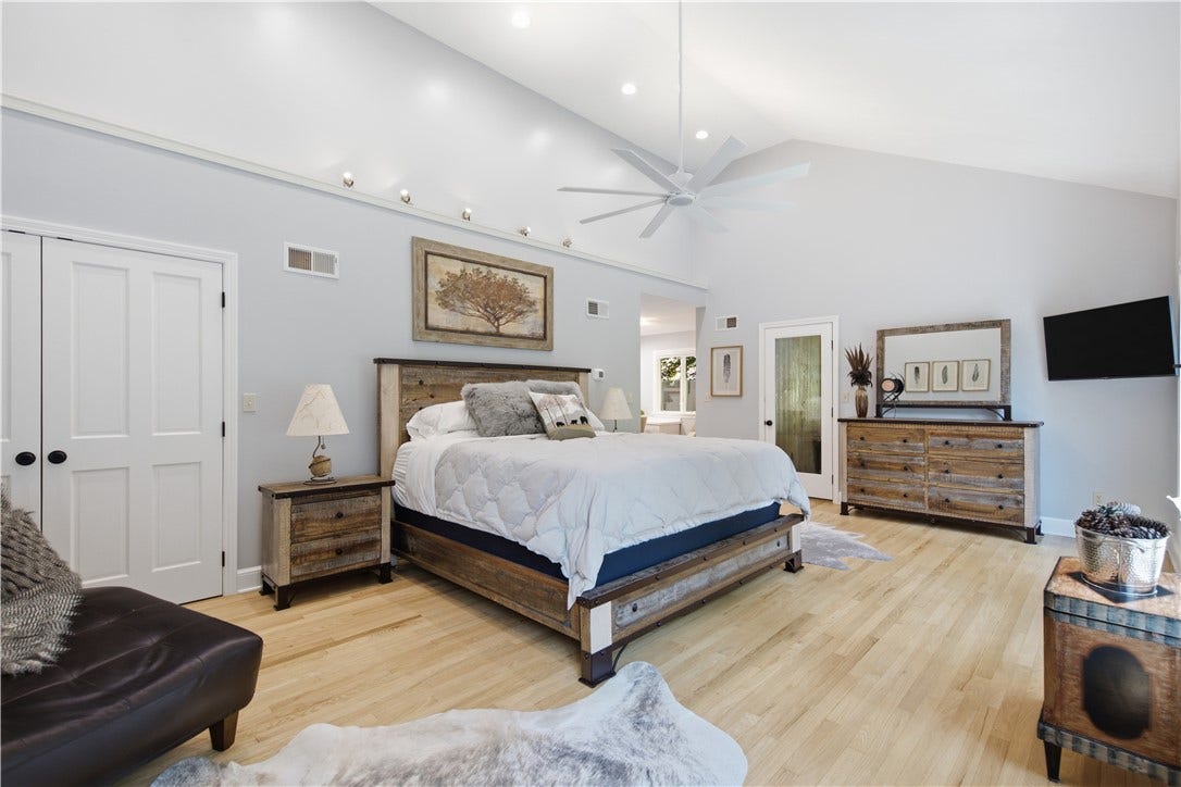 This is a second primary Bedroom with its own on-suite bath and office