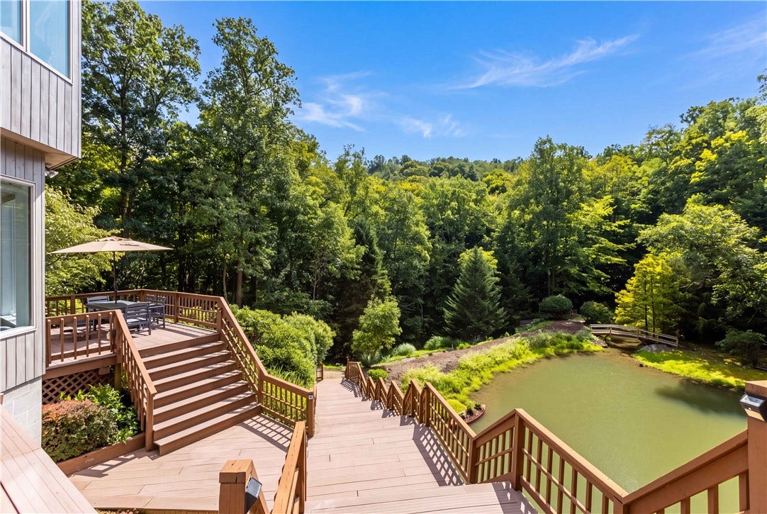 207 Youngstown Ridge Rd, Ligonier, PA 15658