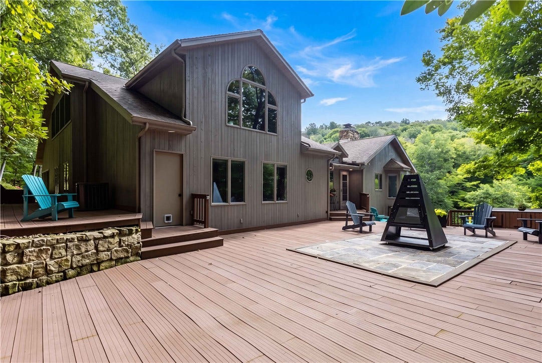 207 Youngstown Ridge Rd, Ligonier, PA 15658