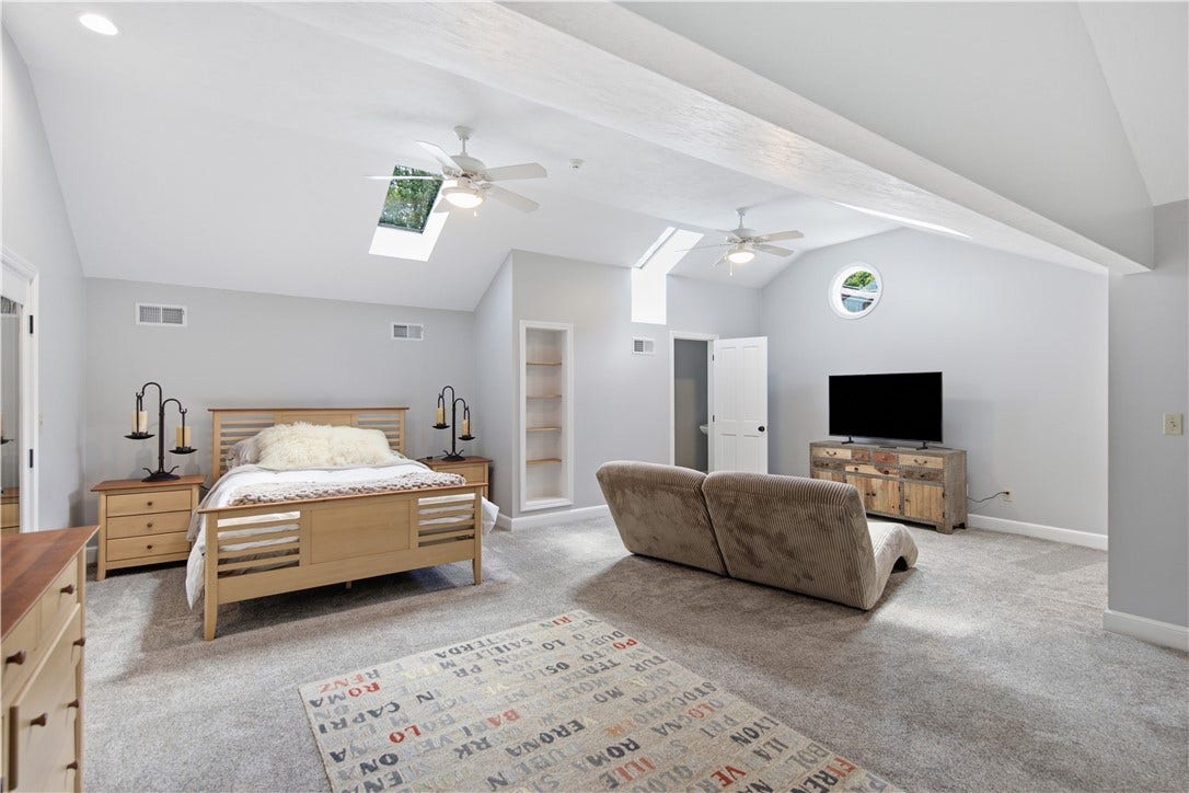 207 Youngstown Ridge Rd, Ligonier, PA 15658