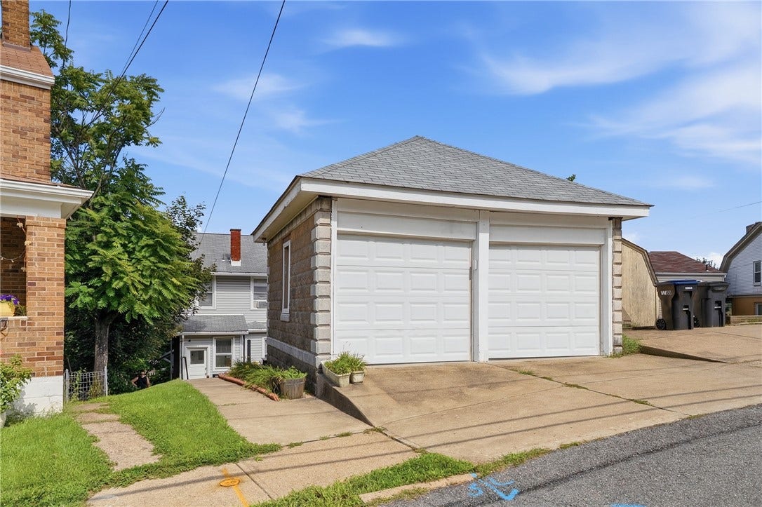 369 Center Ave, Pittsburgh, PA 15229