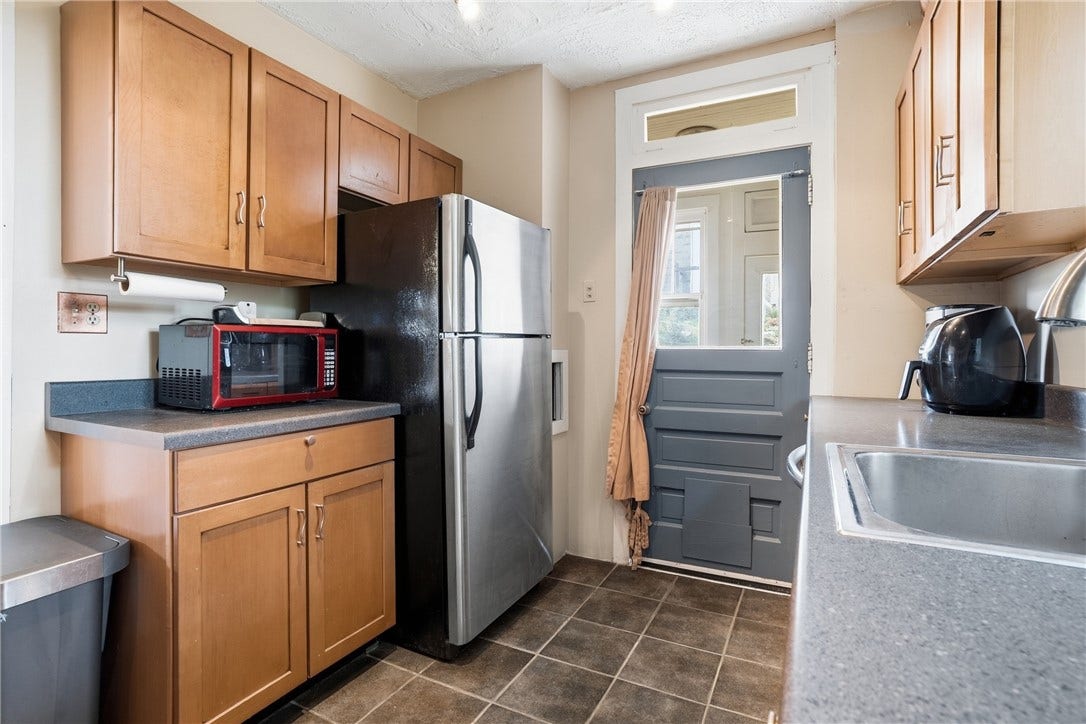 369 Center Ave, Pittsburgh, PA 15229