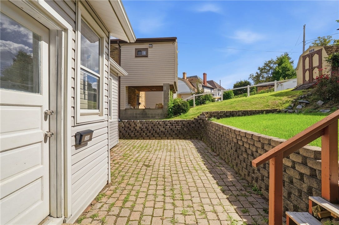 369 Center Ave, Pittsburgh, PA 15229