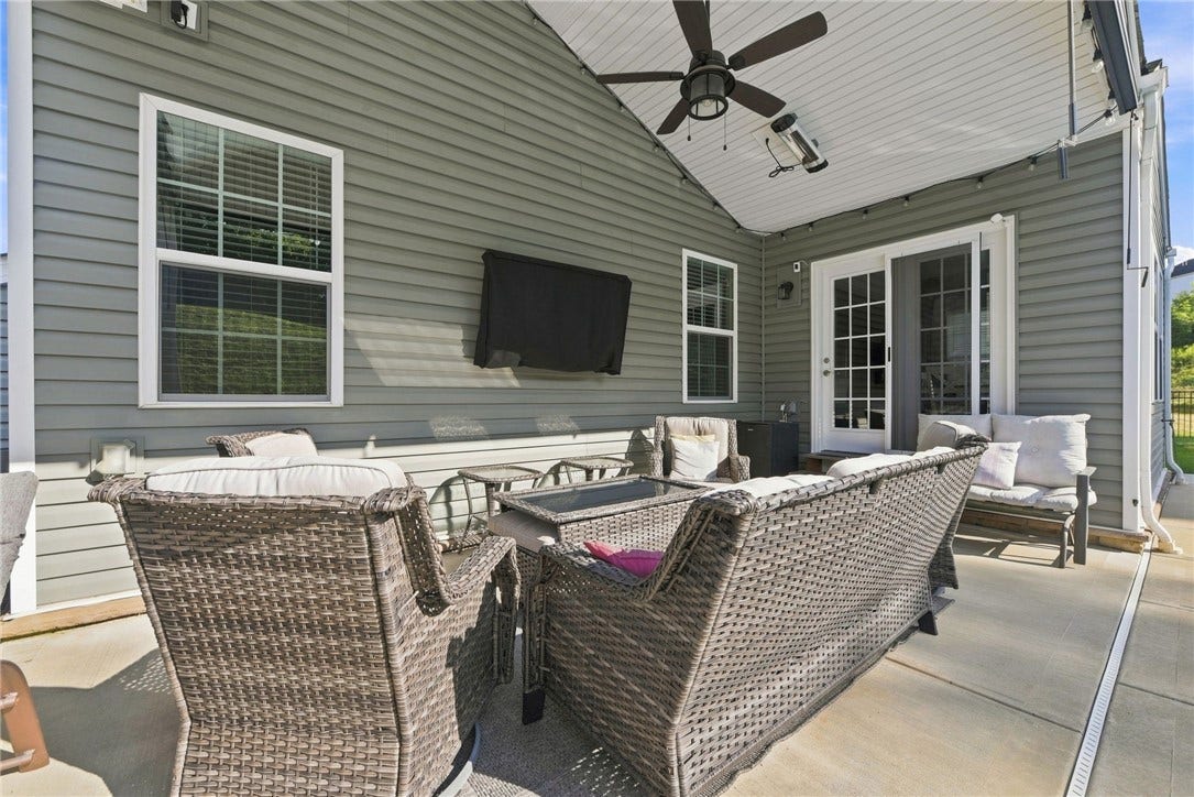 7773 Dominick Drive, North Huntingdon, PA 15642