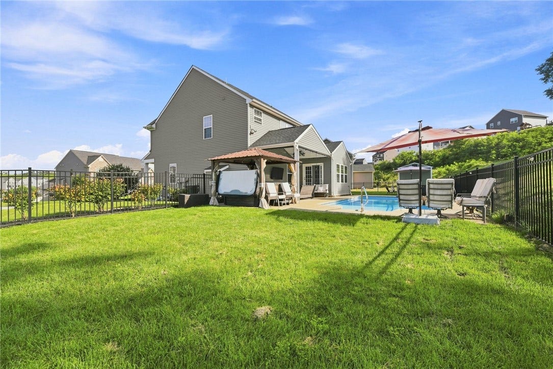 7773 Dominick Drive, North Huntingdon, PA 15642