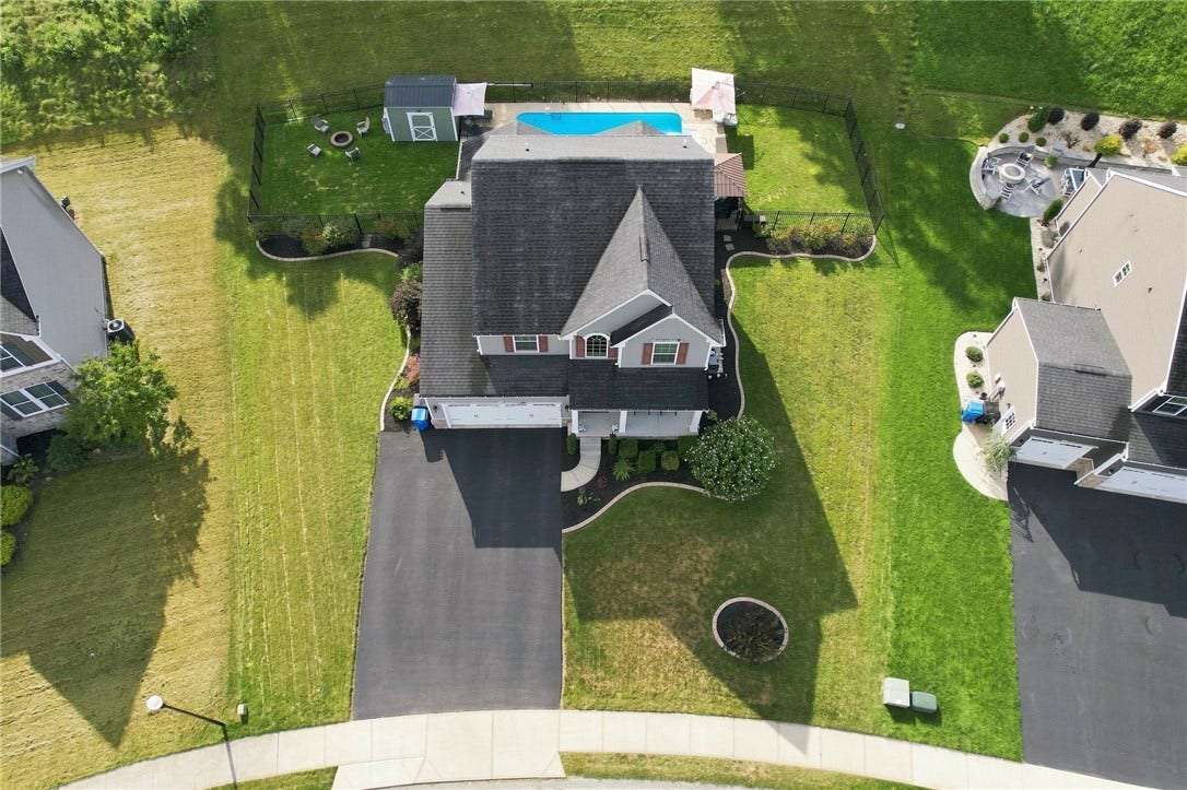 7773 Dominick Drive, North Huntingdon, PA 15642