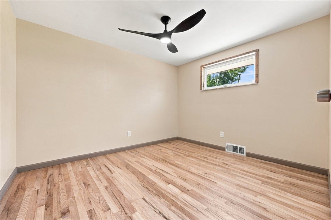 12640 Deborah Dr, North Huntingdon, PA 15642