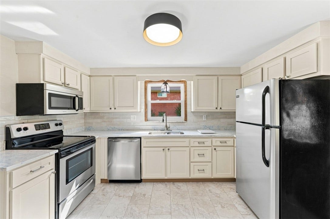 12640 Deborah Dr, North Huntingdon, PA 15642
