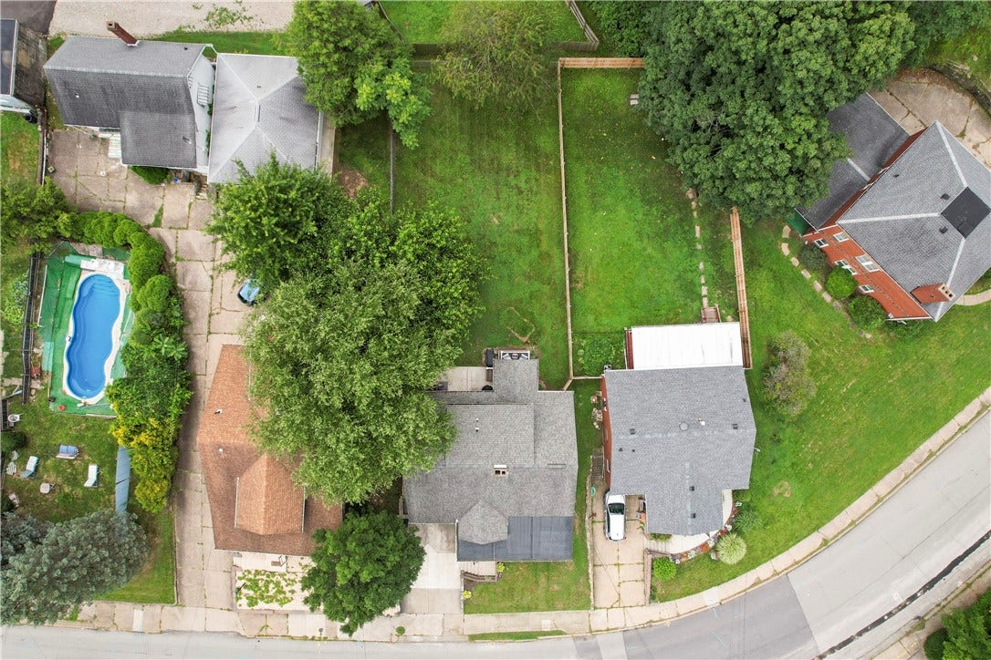 240 Tyler Ave, Washington, PA 15301